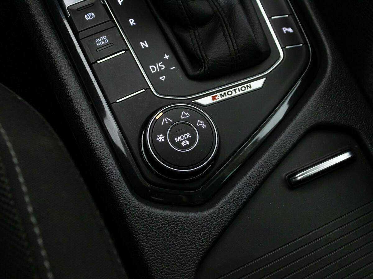 Купить Volkswagen Tiguan, 2018, 96 840 км.. Фото: #17