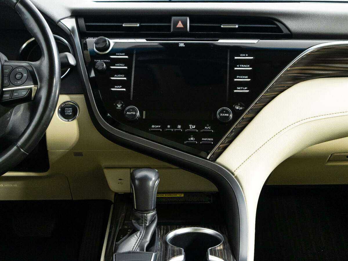 Купить Toyota Camry, 2018, 80 400 км.. Фото: #13