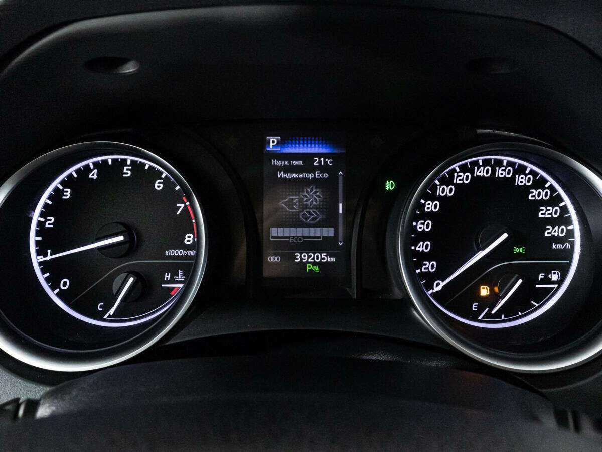 Купить Toyota Camry, 2019, 39 201 км.. Фото: #11