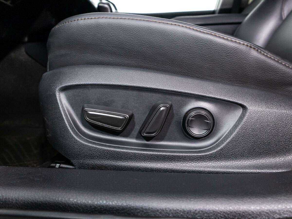 Купить Toyota Camry, 2019, 39 201 км.. Фото: #14