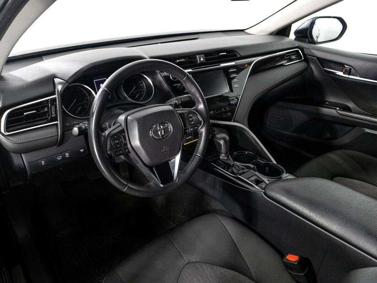 Купить Toyota Camry, 2019, 70 000 км.. Фото: #10
