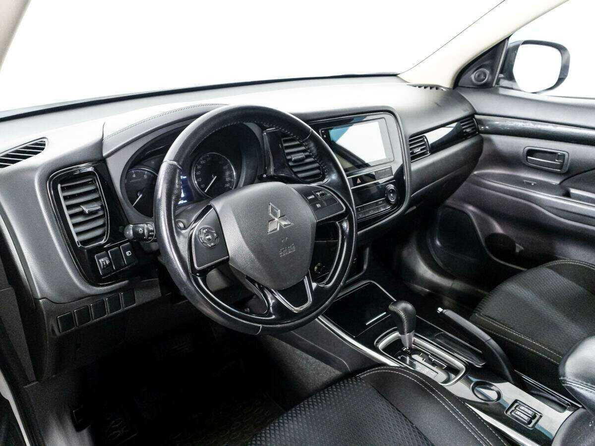 Купить Mitsubishi Outlander, 2019, 131 160 км.. Фото: #10