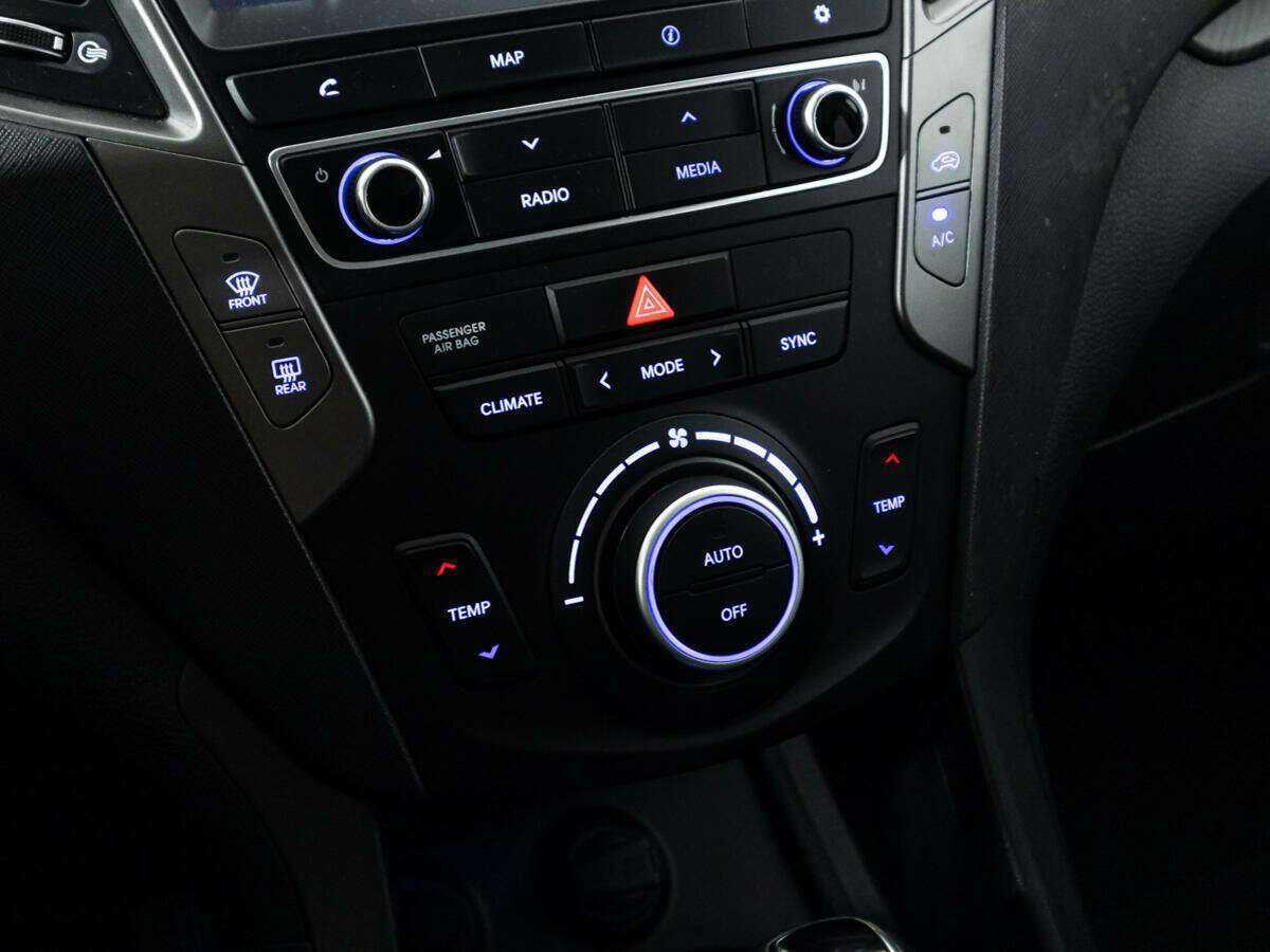 Купить Hyundai Santa Fe, 2017, 122 001 км.. Фото: #19