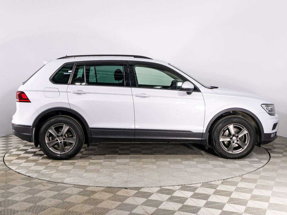 Купить Volkswagen Tiguan, 2019, 74 014 км.. Фото: #3
