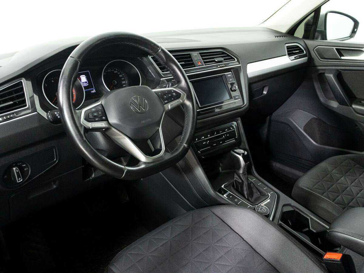 Купить Volkswagen Tiguan, 2021, 83 175 км.. Фото: #10