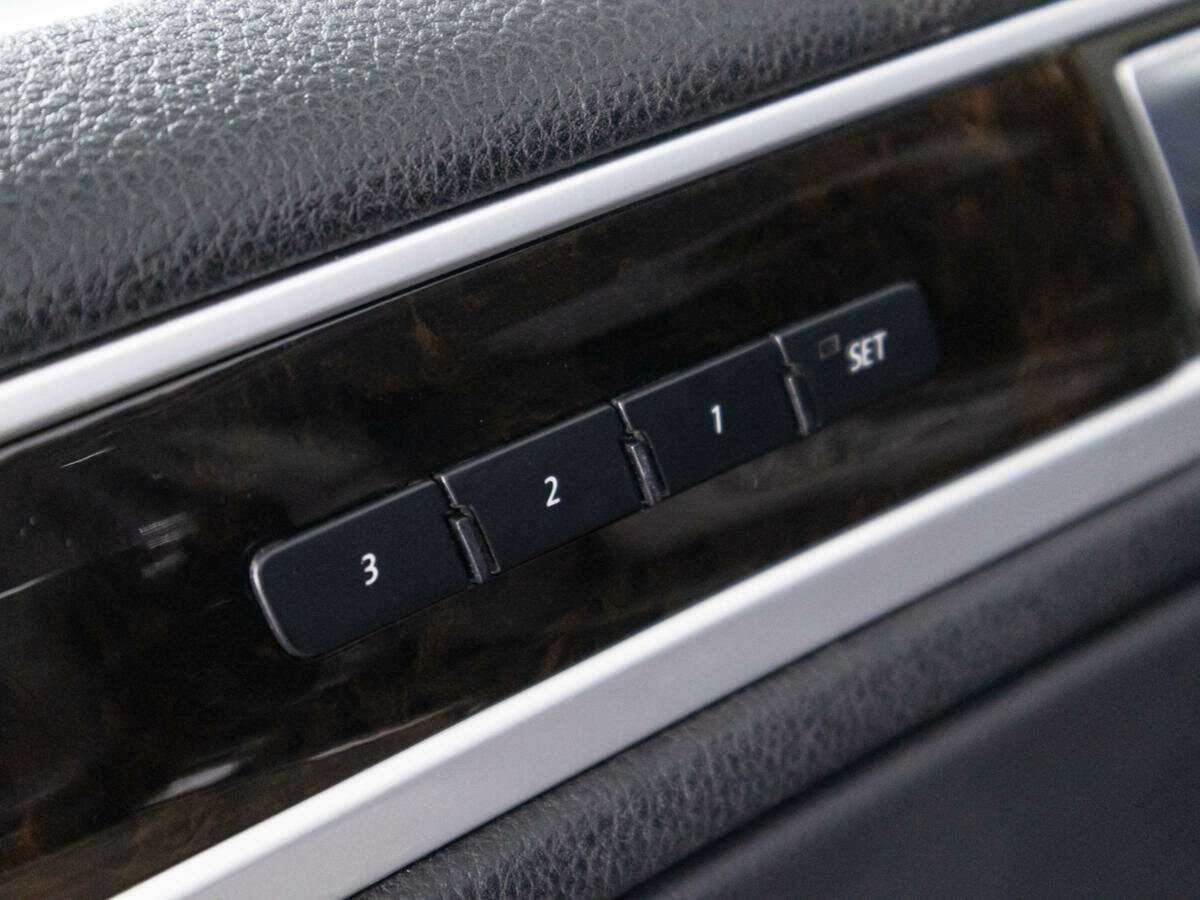 Купить Volkswagen Touareg, 2012, 356 649 км.. Фото: #12