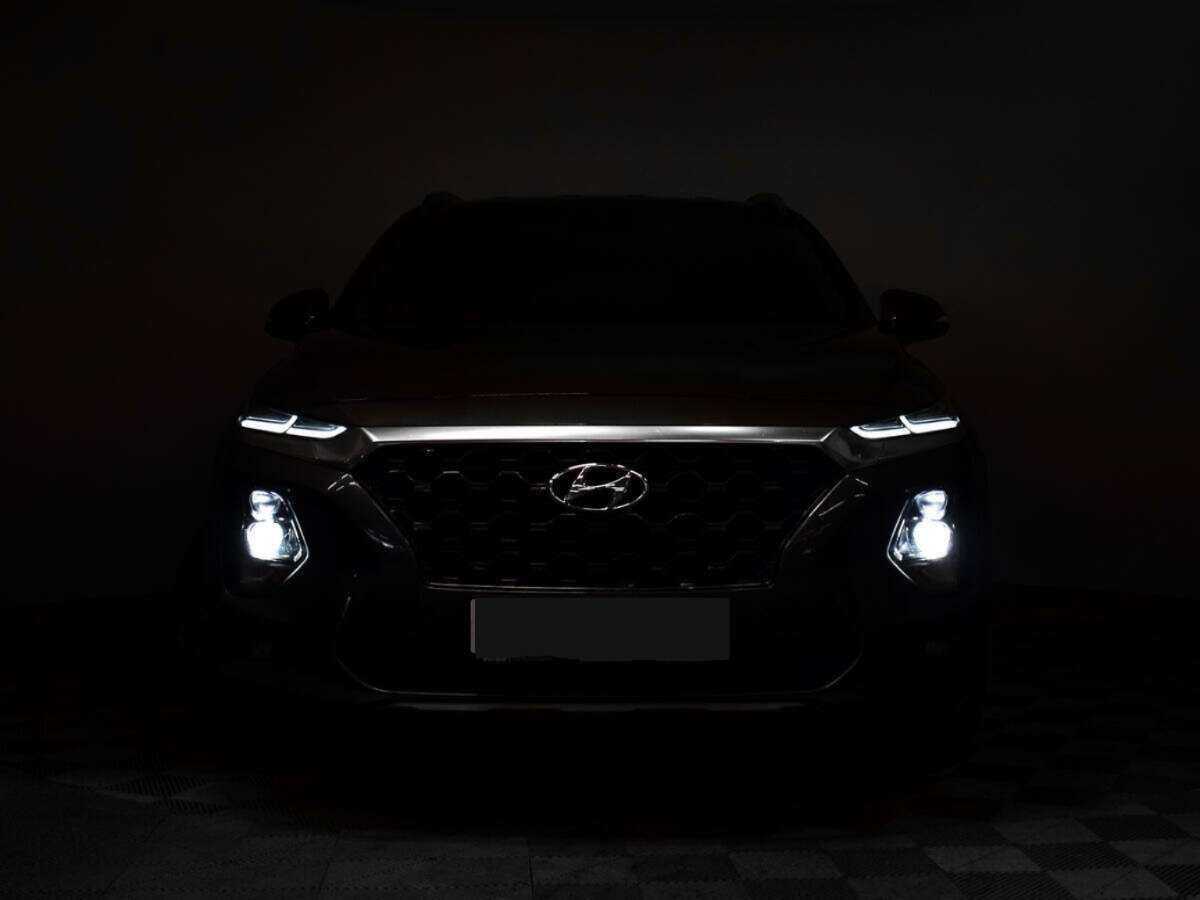 Купить Hyundai Santa Fe, 2018, 111 636 км.. Фото: #2