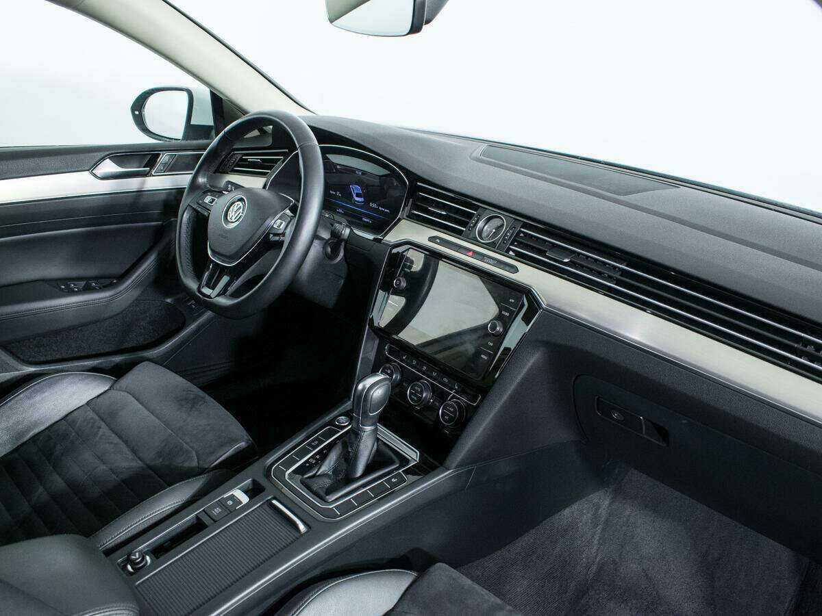 Купить Volkswagen Passat, 2017, 106 700 км.. Фото: #7