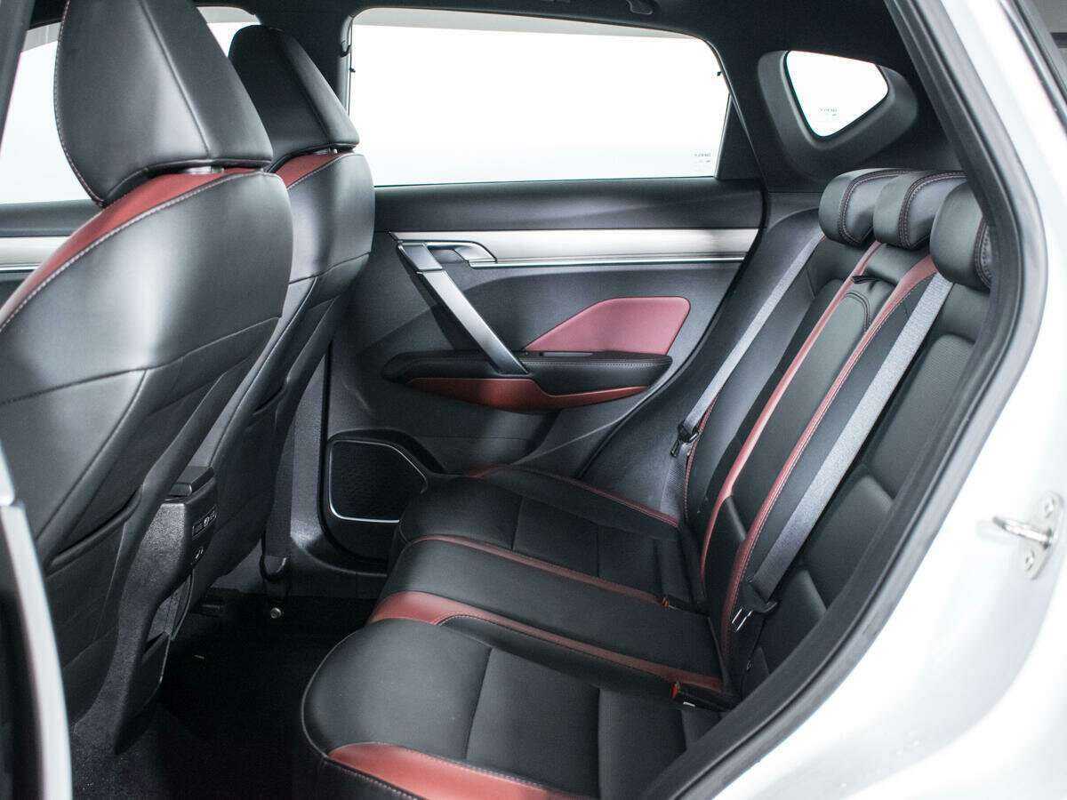 Купить Джили Кулрэй, 2021, 90 366 км.. Фото: #8