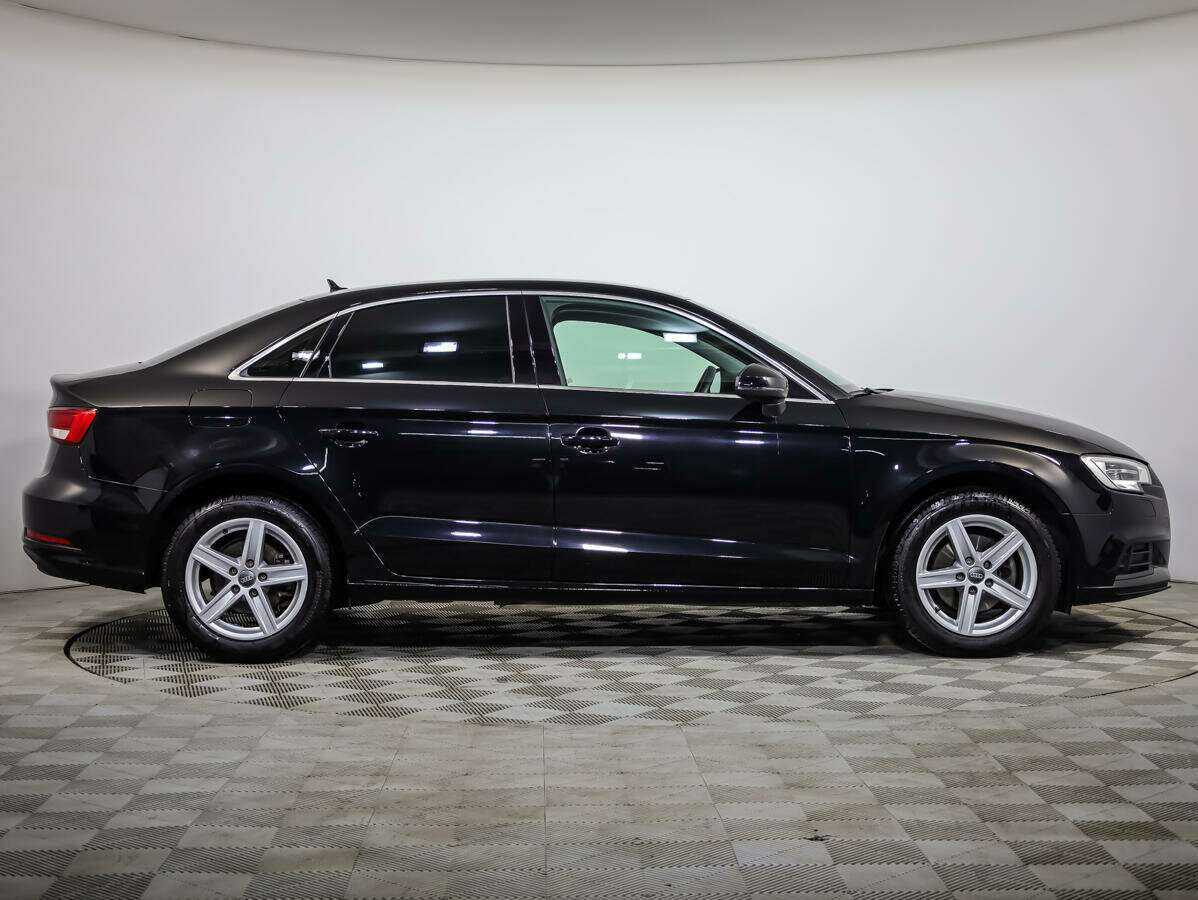 Купить Audi A3, 2019, 17 409 км.. Фото: #2