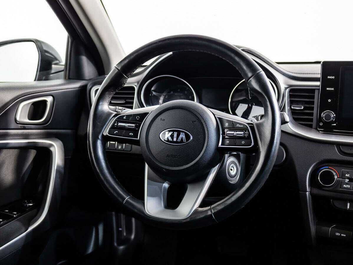 Купить Kia Ceed, 2020, 60 859 км.. Фото: #9