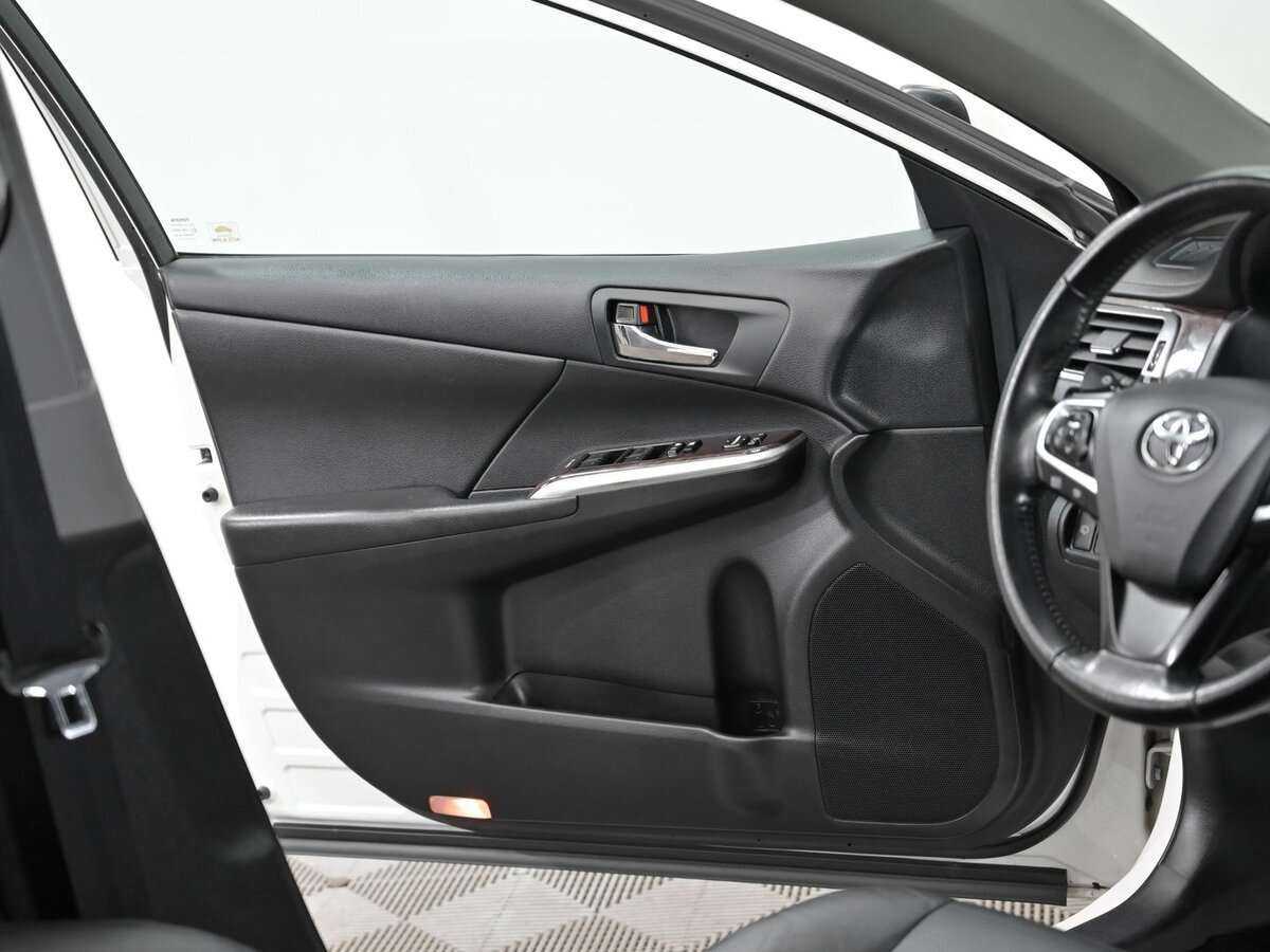Купить Toyota Camry, 2017, 140 200 км.. Фото: #10