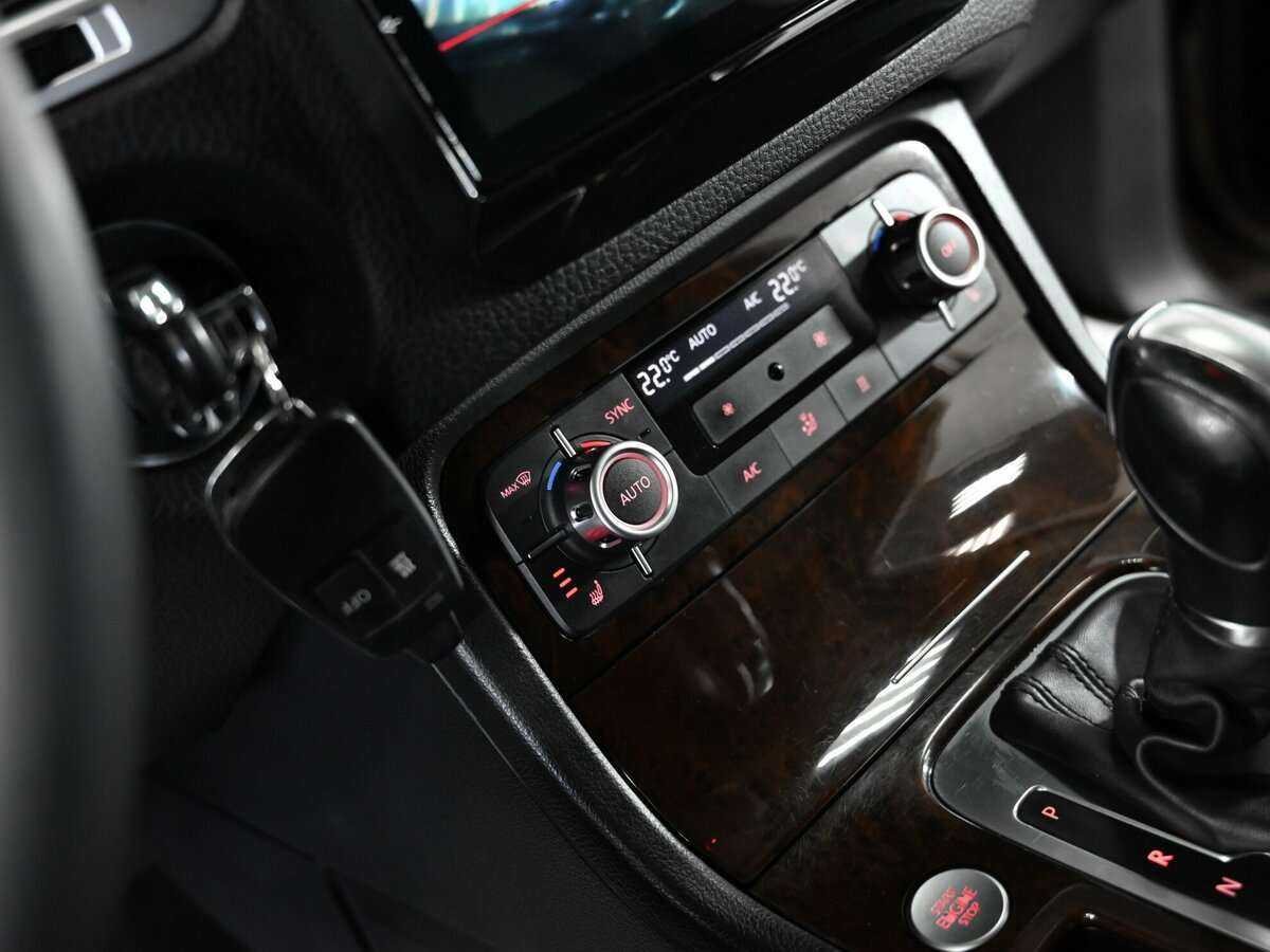 Купить Volkswagen Touareg, 2013, 144 000 км.. Фото: #6