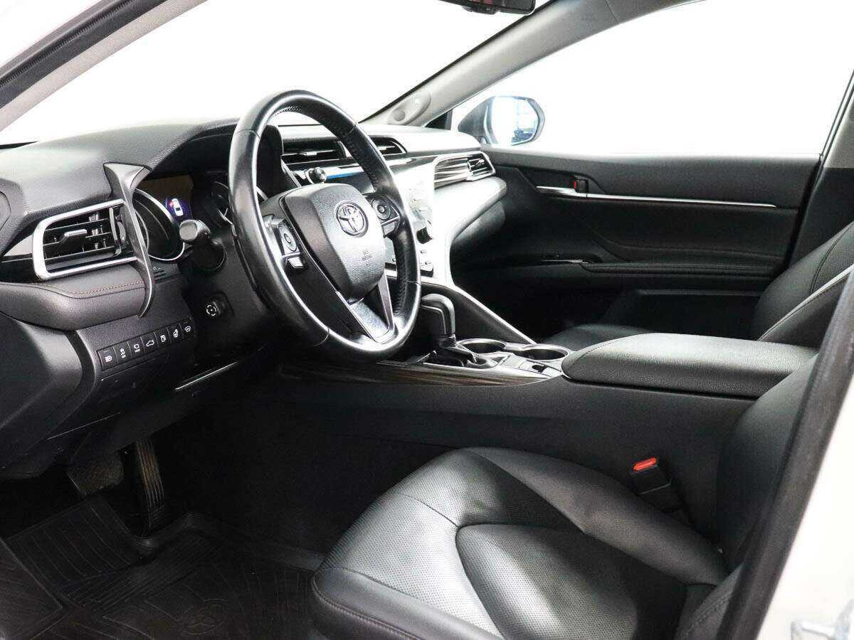 Купить Toyota Camry, 2018, 158 703 км.. Фото: #7