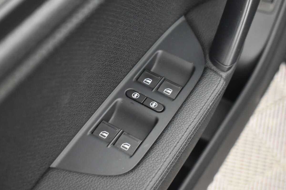 Купить Volkswagen Touareg, 2013, 157 512 км.. Фото: #9