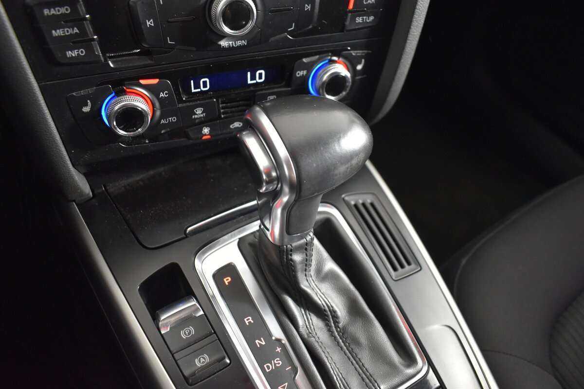 Купить Audi A4, 2012, 176 638 км.. Фото: #13