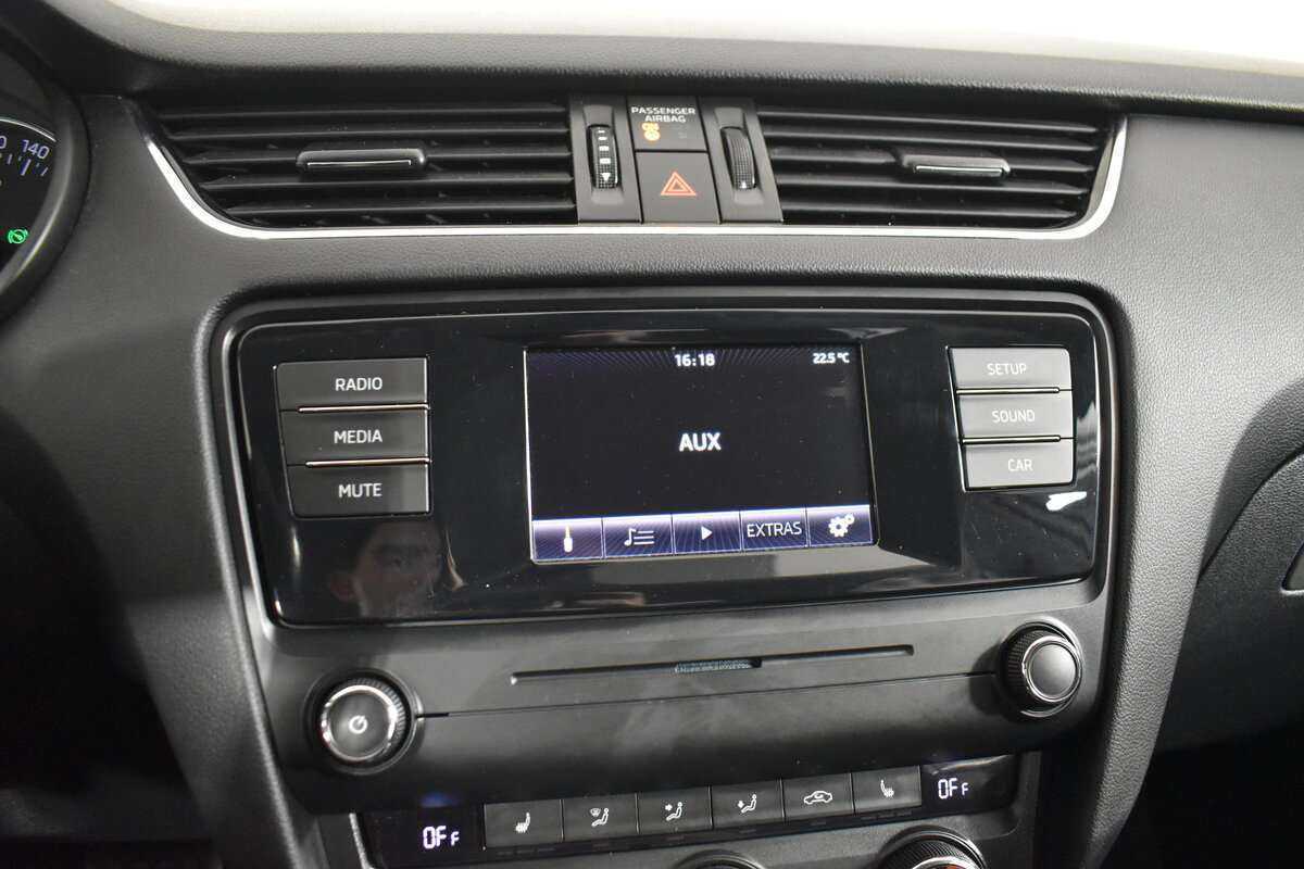 Купить Шкода Октавия, 2014, 199 563 км.. Фото: #21