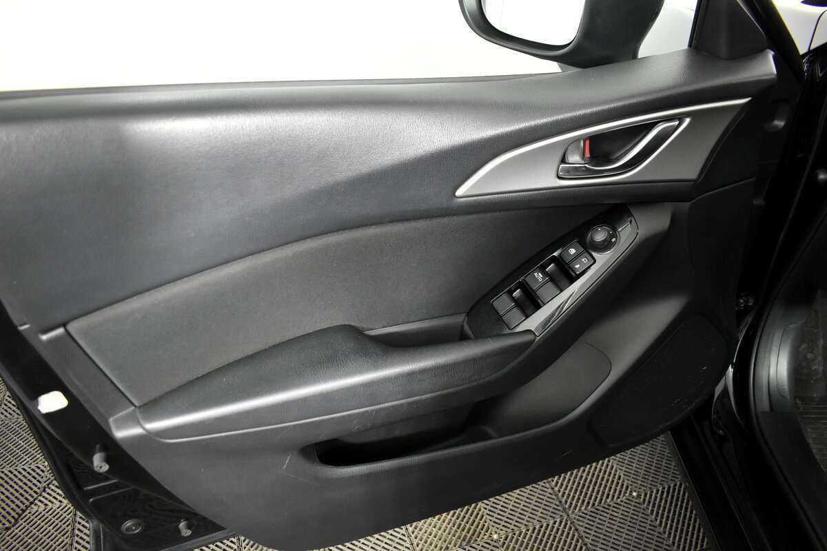 Купить Мазда 3, 2017, 86 276 км.. Фото: #16