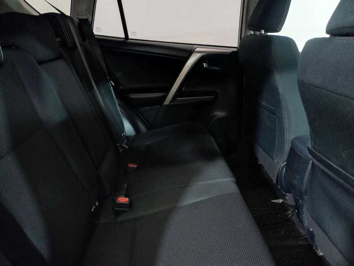 Купить Toyota RAV4, 2018, 95 472 км.. Фото: #10