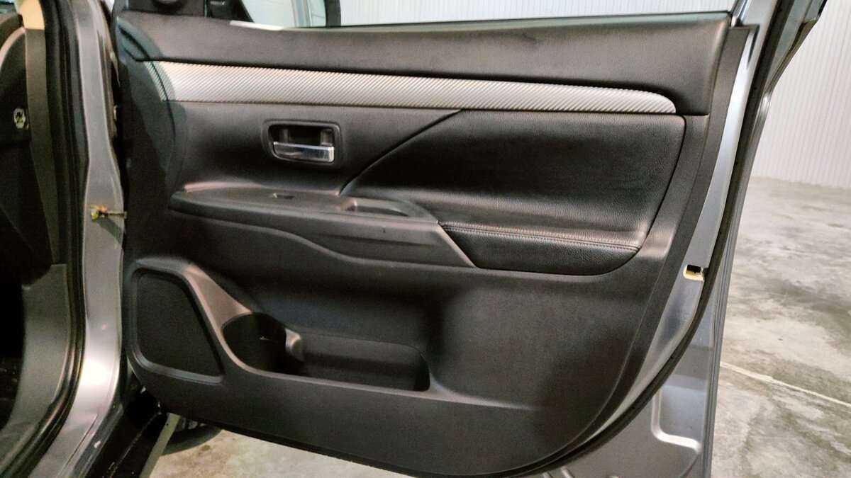 Купить Митсубиши Оутлэндер, 2012, 169 083 км.. Фото: #16