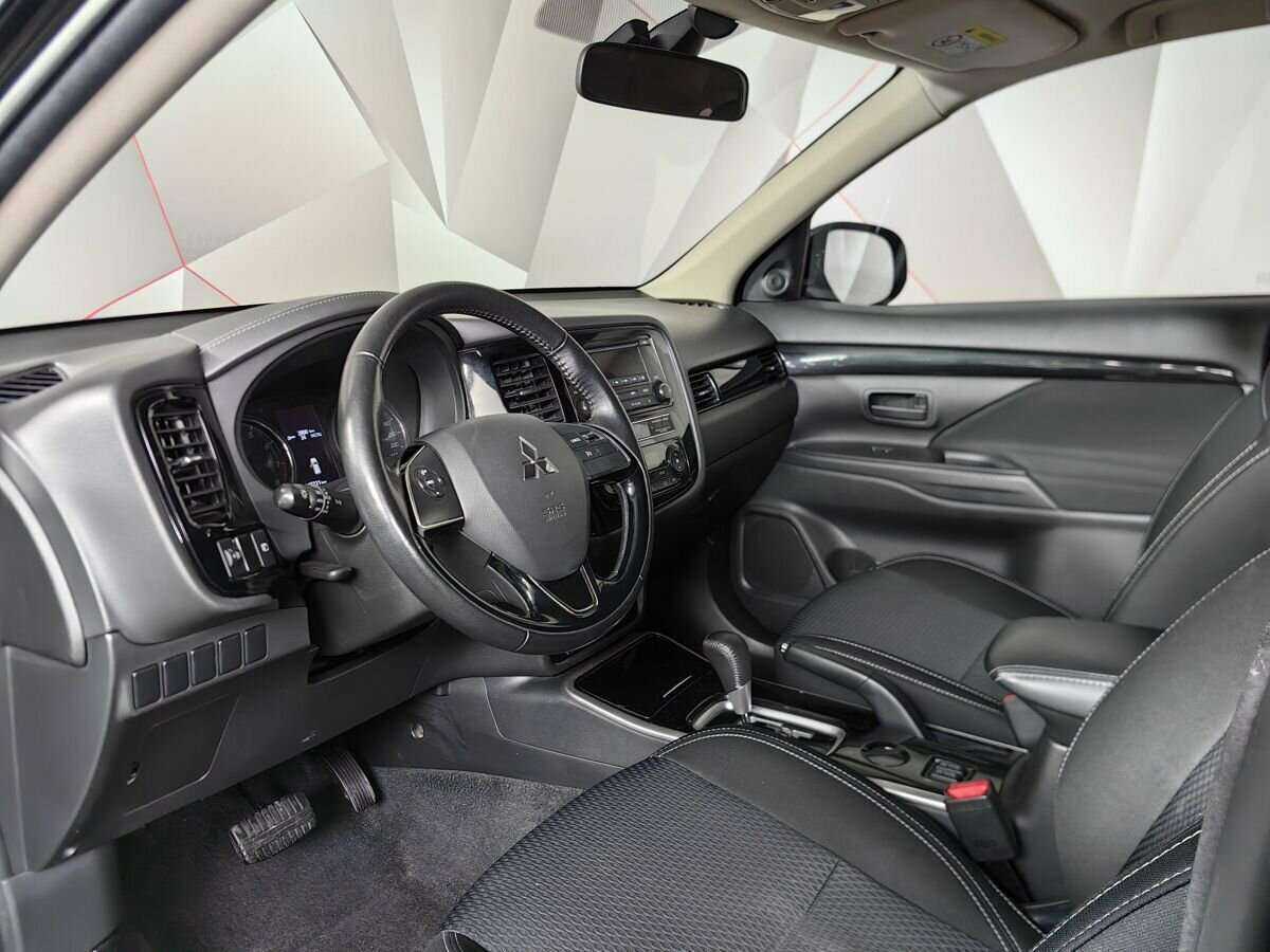 Купить Mitsubishi Outlander, 2018, 117 219 км.. Фото: #11