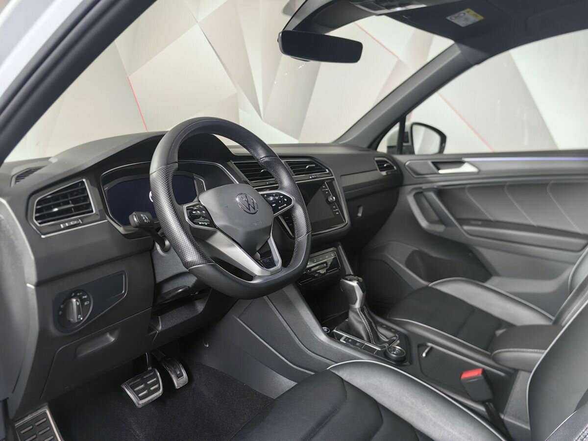 Купить Volkswagen Tiguan, 2021, 48 962 км.. Фото: #13