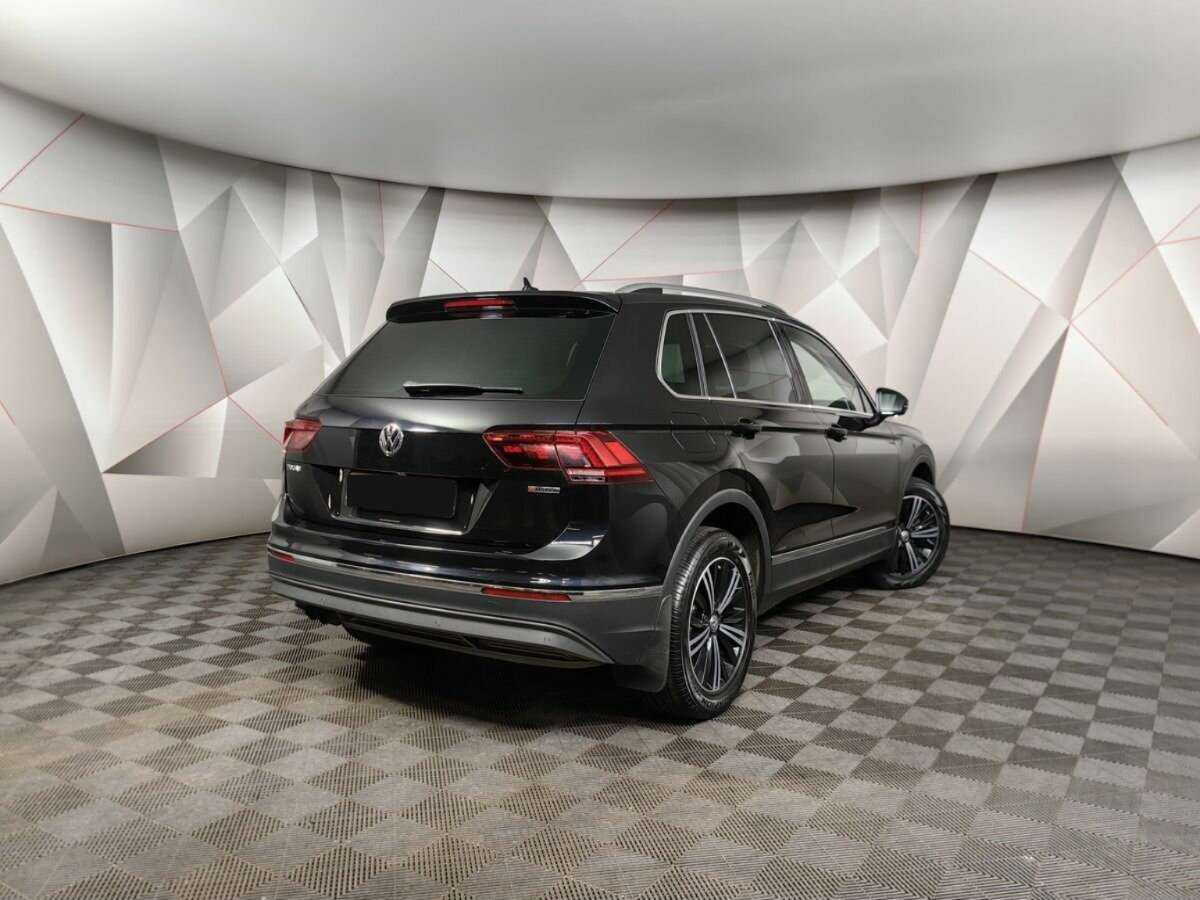 Купить Volkswagen Tiguan, 2018, 82 646 км.. Фото: #1