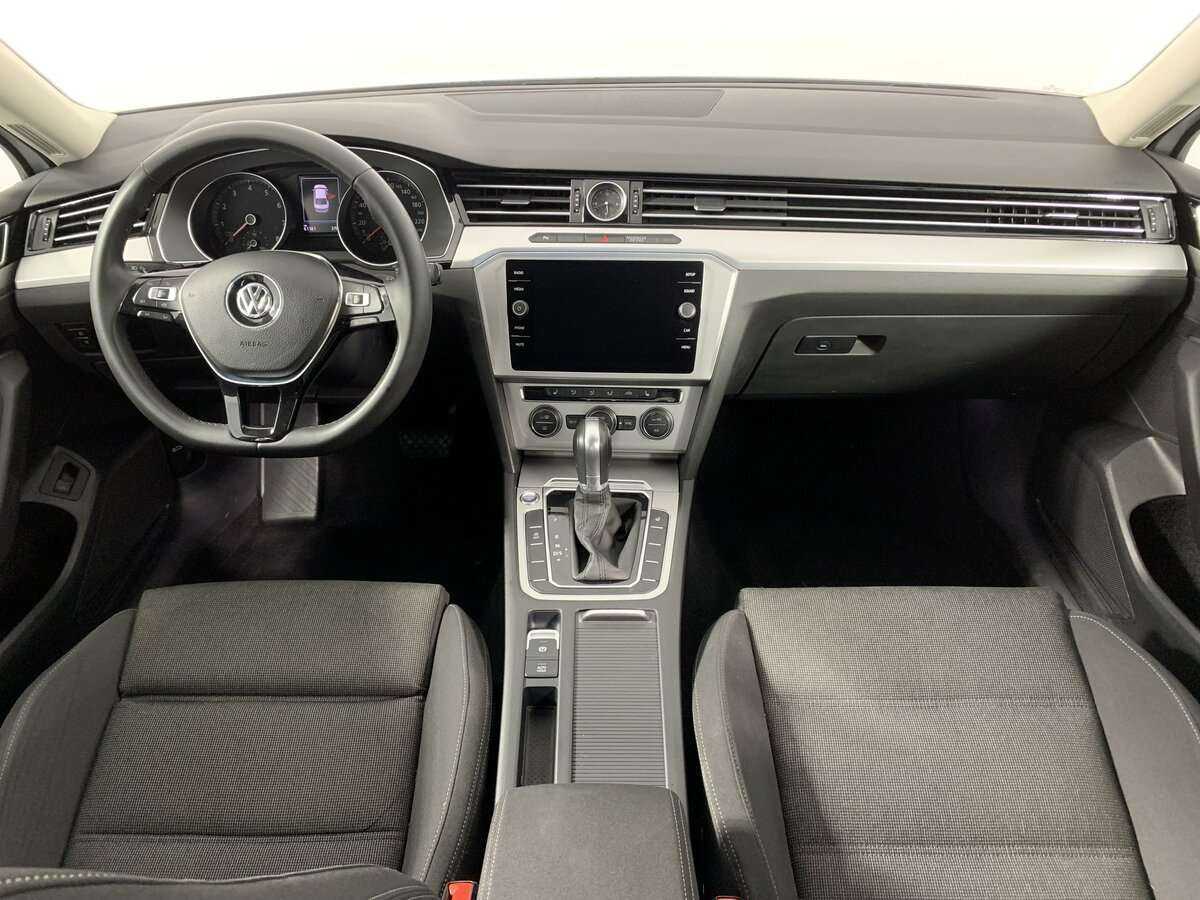 Купить Volkswagen Passat, 2019, 101 776 км.. Фото: #12