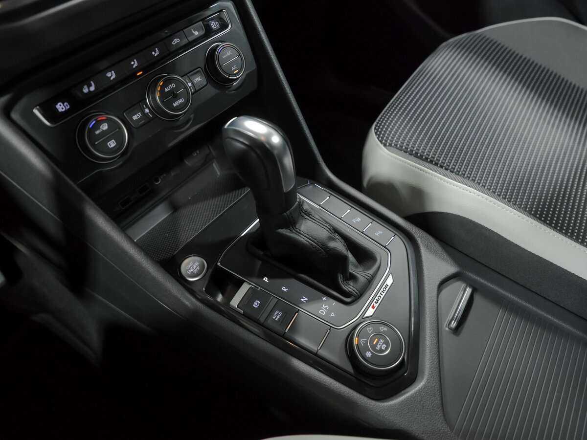Купить Volkswagen Tiguan, 2020, 72 673 км.. Фото: #9
