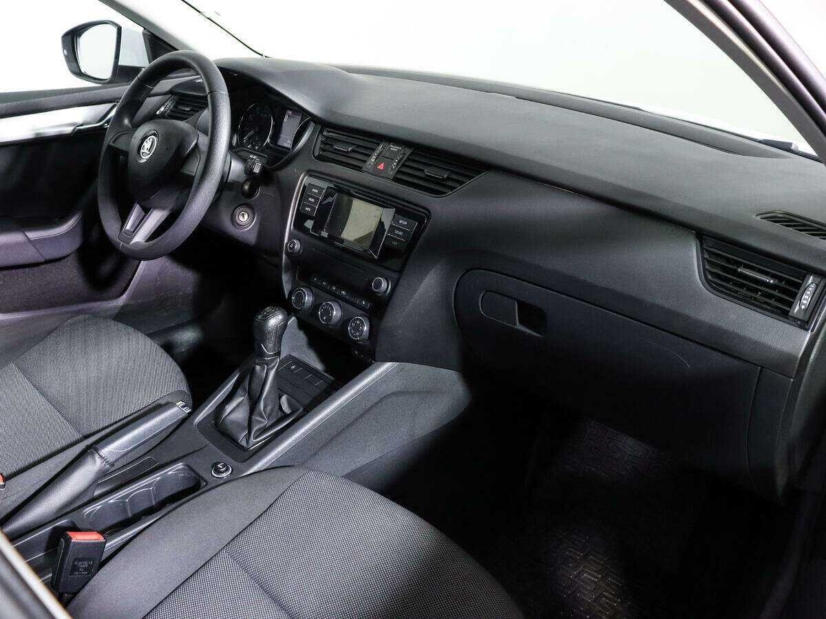 Купить Шкода Октавия, 2016, 128 639 км.. Фото: #6