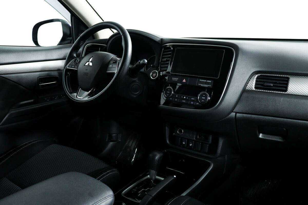 Купить Mitsubishi Outlander, 2018, 76 910 км.. Фото: #8