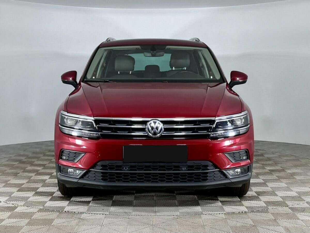 Купить Volkswagen Tiguan, 2018, 95 680 км.. Фото: #2