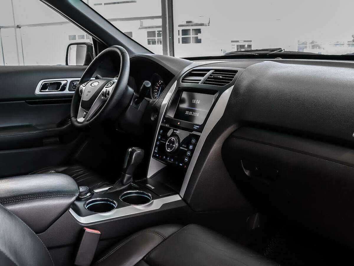 Купить Ford Explorer, 2014, 170 931 км.. Фото: #12