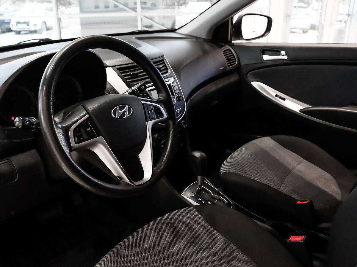 Купить Hyundai Solaris, 2012, 124 753 км.. Фото: #8