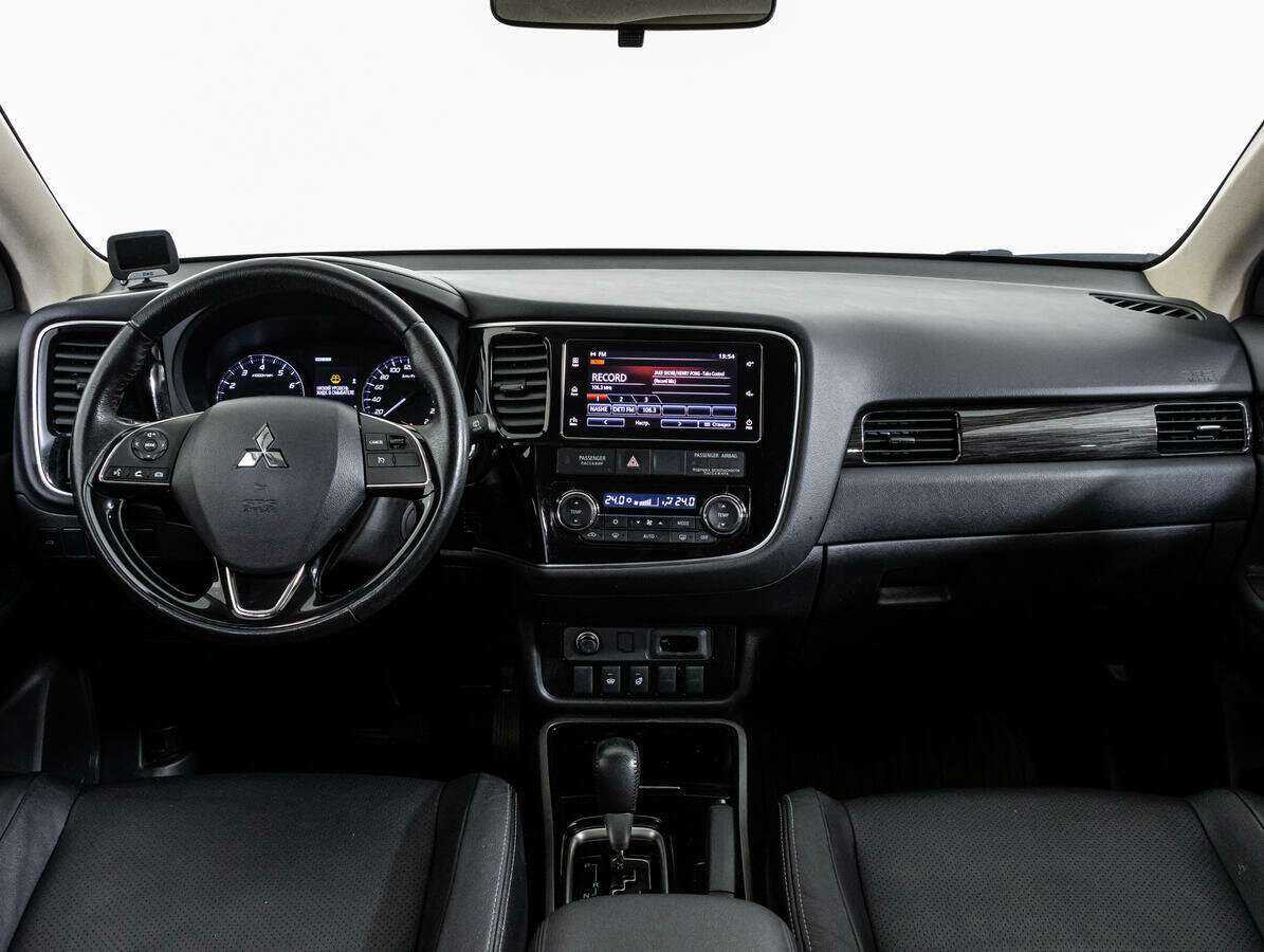 Купить Mitsubishi Outlander, 2018, 59 437 км.. Фото: #13