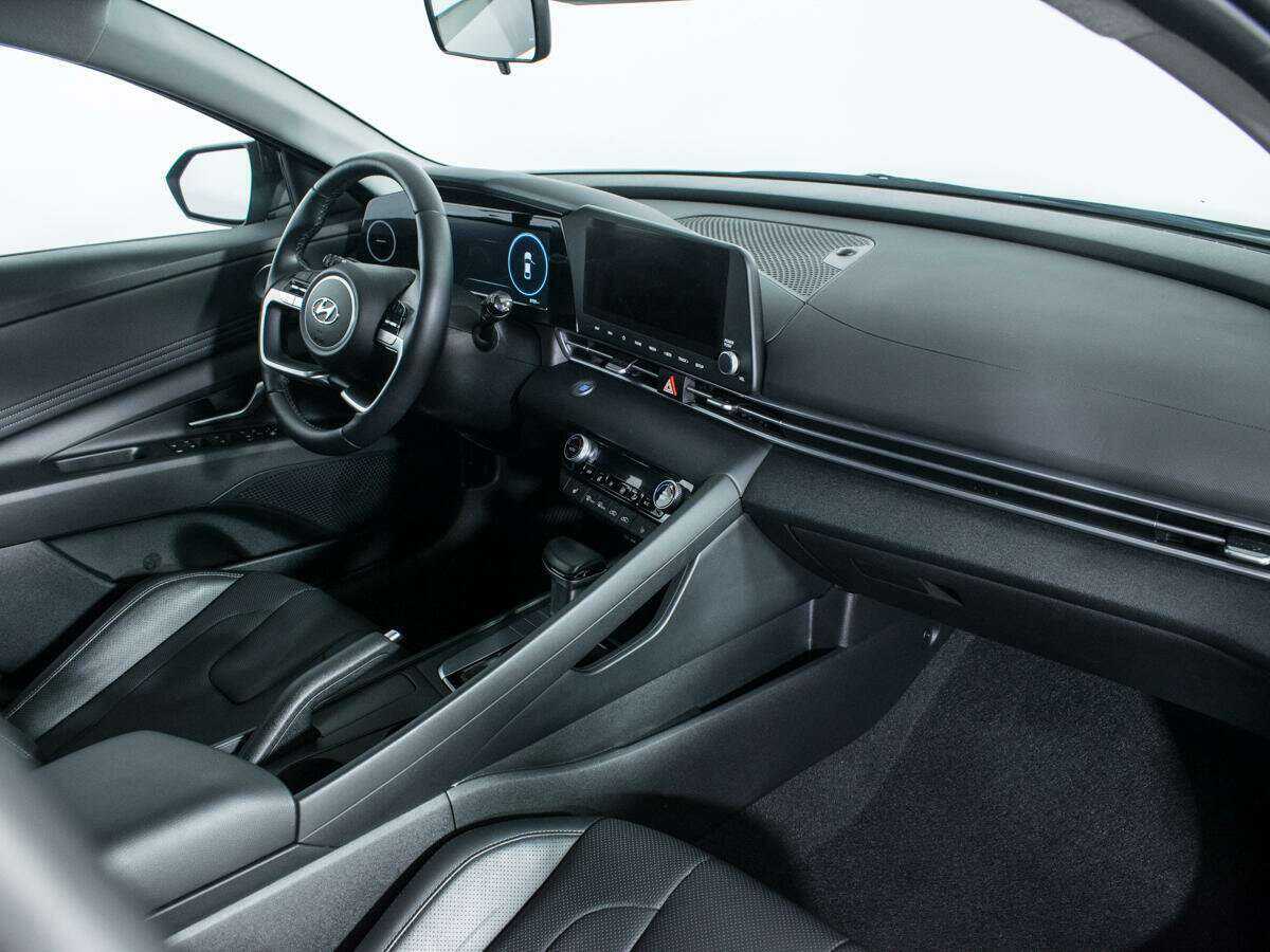 Купить Hyundai Elantra, 2023, 8 327 км.. Фото: #8