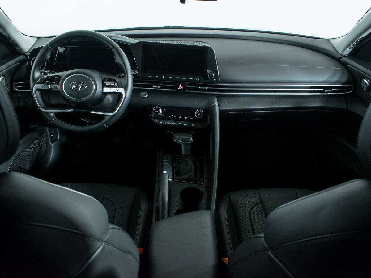 Купить Hyundai Elantra, 2023, 8 327 км.. Фото: #11