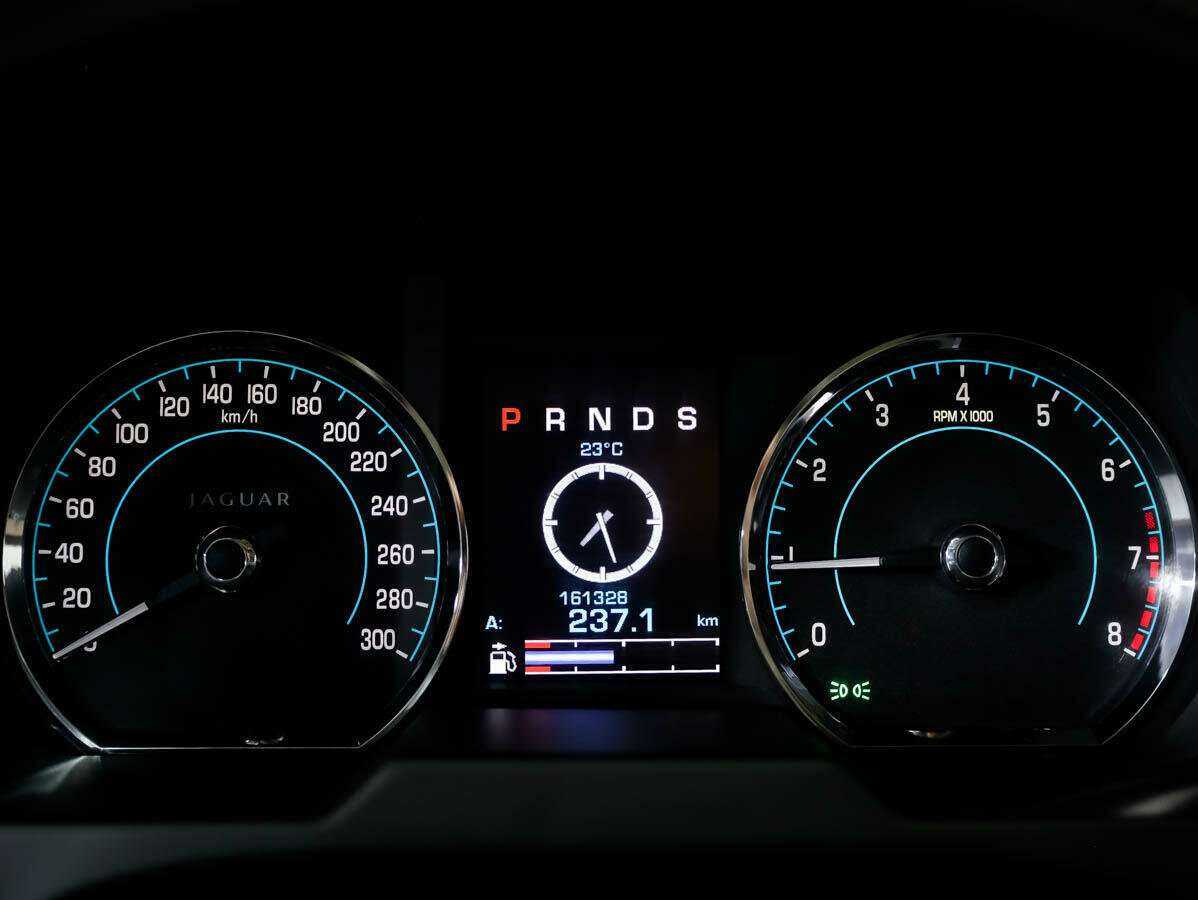 Купить Jaguar XF, 2013, 161 328 км.. Фото: #9