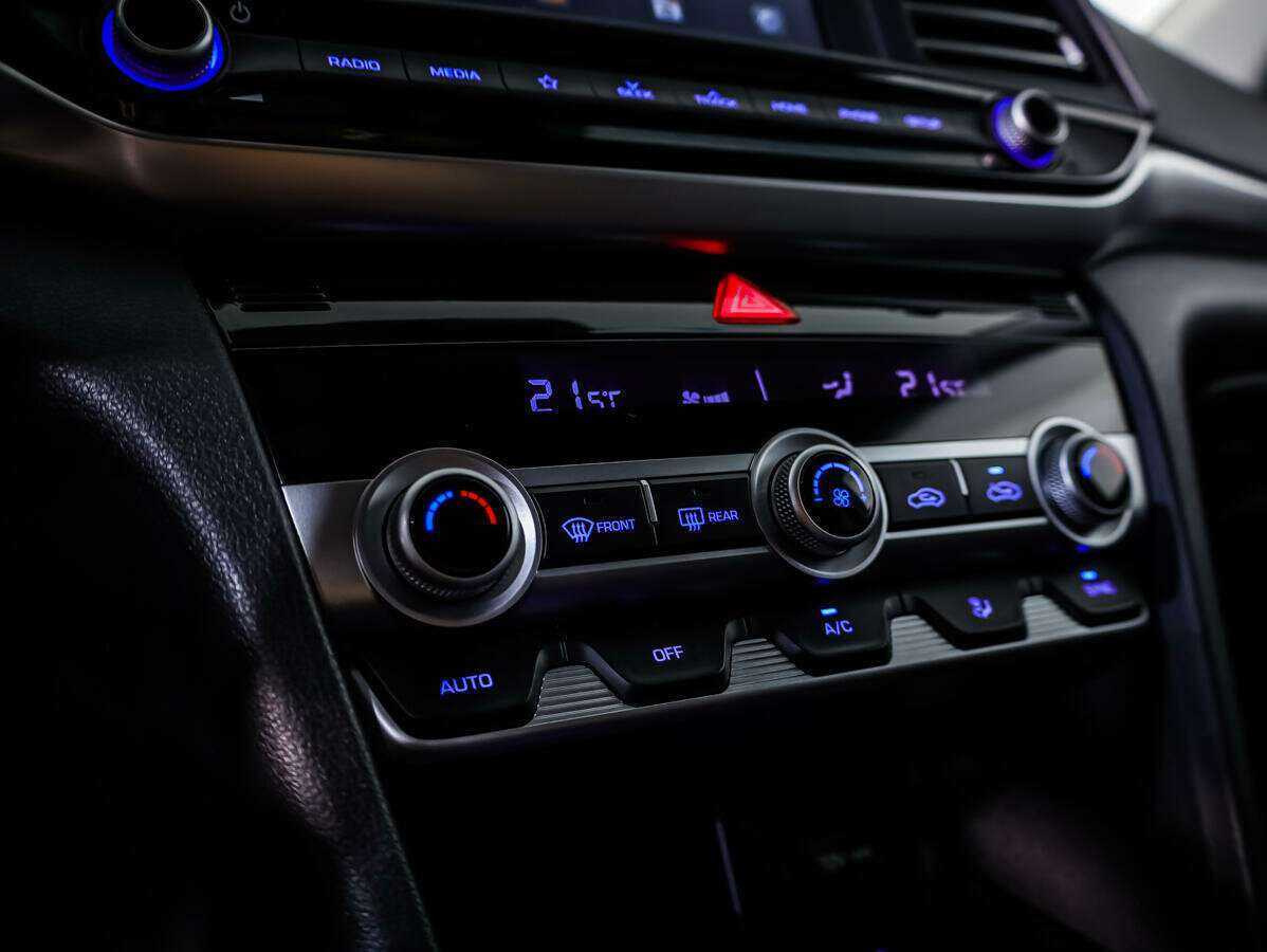 Купить Хендай Елантра, 2019, 61 543 км.. Фото: #12