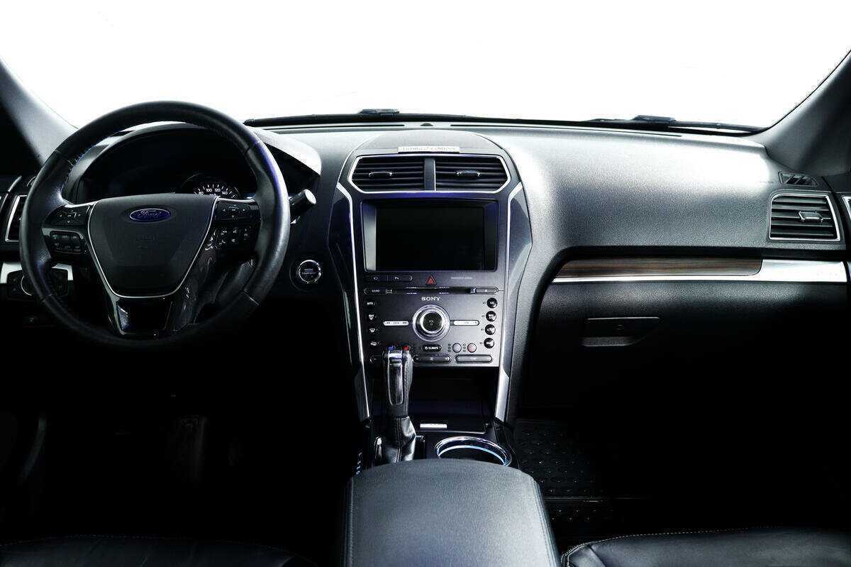 Купить Ford Explorer, 2015, 151 268 км.. Фото: #10