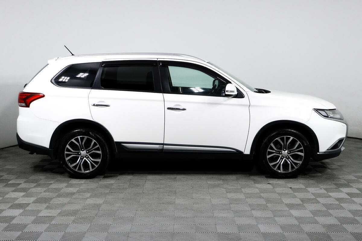 Купить Mitsubishi Outlander, 2016, 129 680 км.. Фото: #3