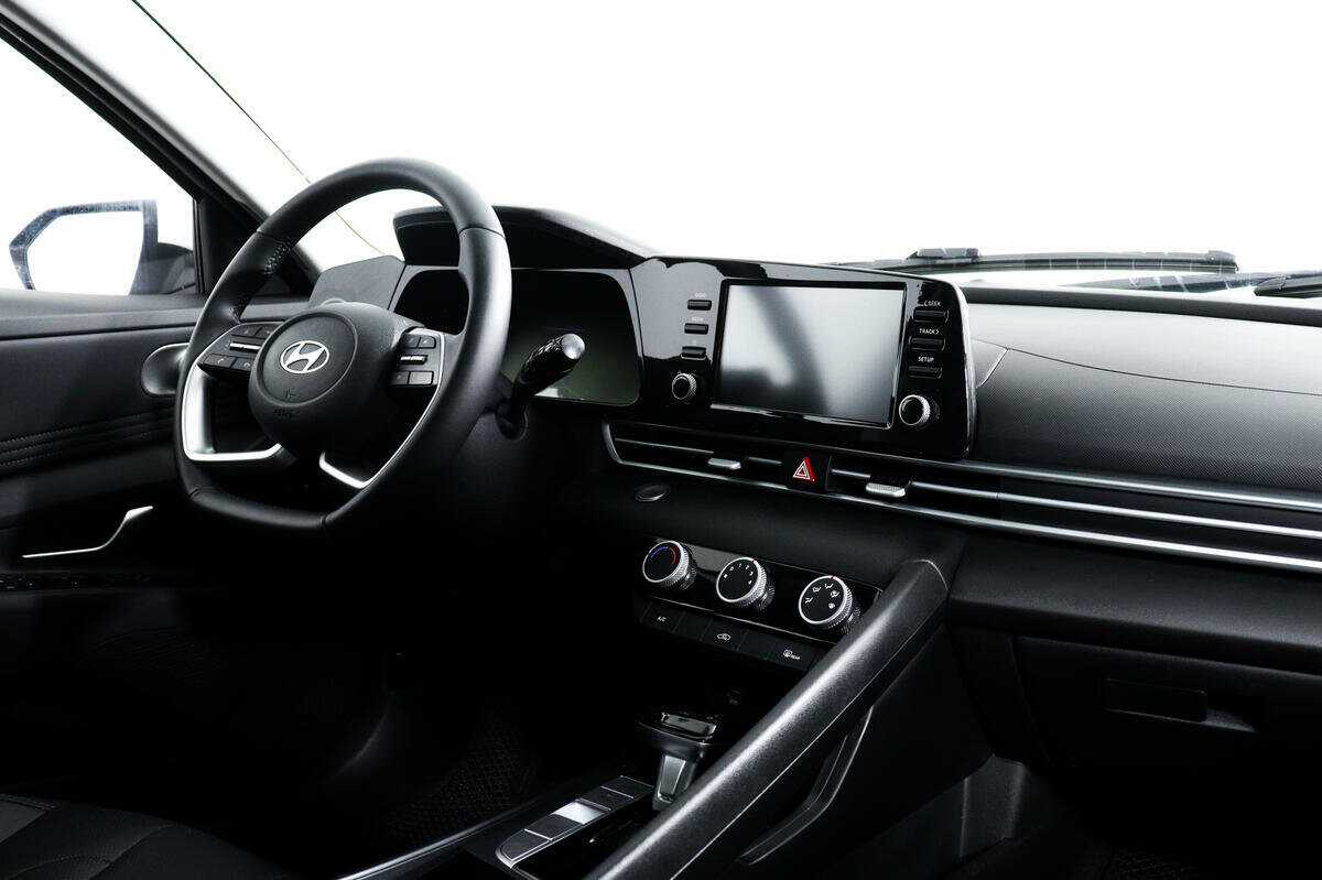 Купить Hyundai Elantra, 2023, 12 959 км.. Фото: #8