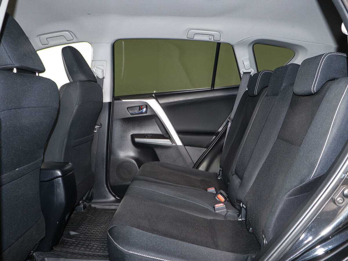 Купить Toyota RAV4, 2016, 101 402 км.. Фото: #9