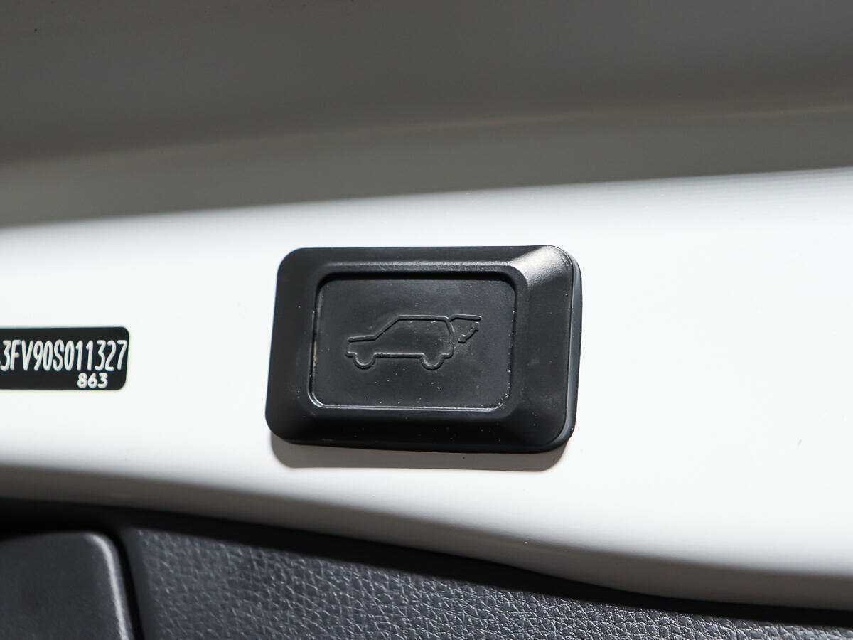 Купить Toyota RAV4, 2020, 47 302 км.. Фото: #15