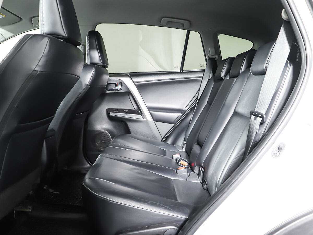 Купить Toyota RAV4, 2018, 93 800 км.. Фото: #9