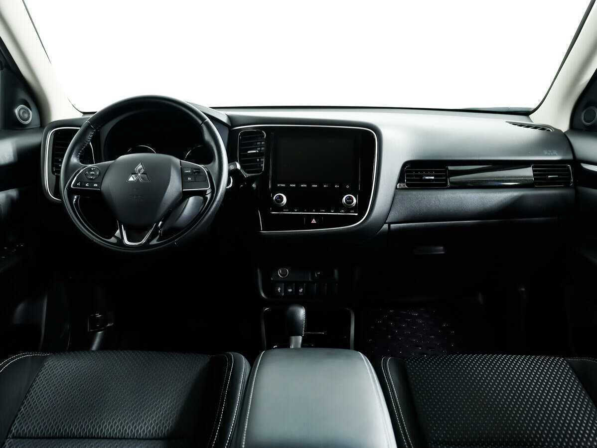 Купить Mitsubishi Outlander, 2020, 64 016 км.. Фото: #8