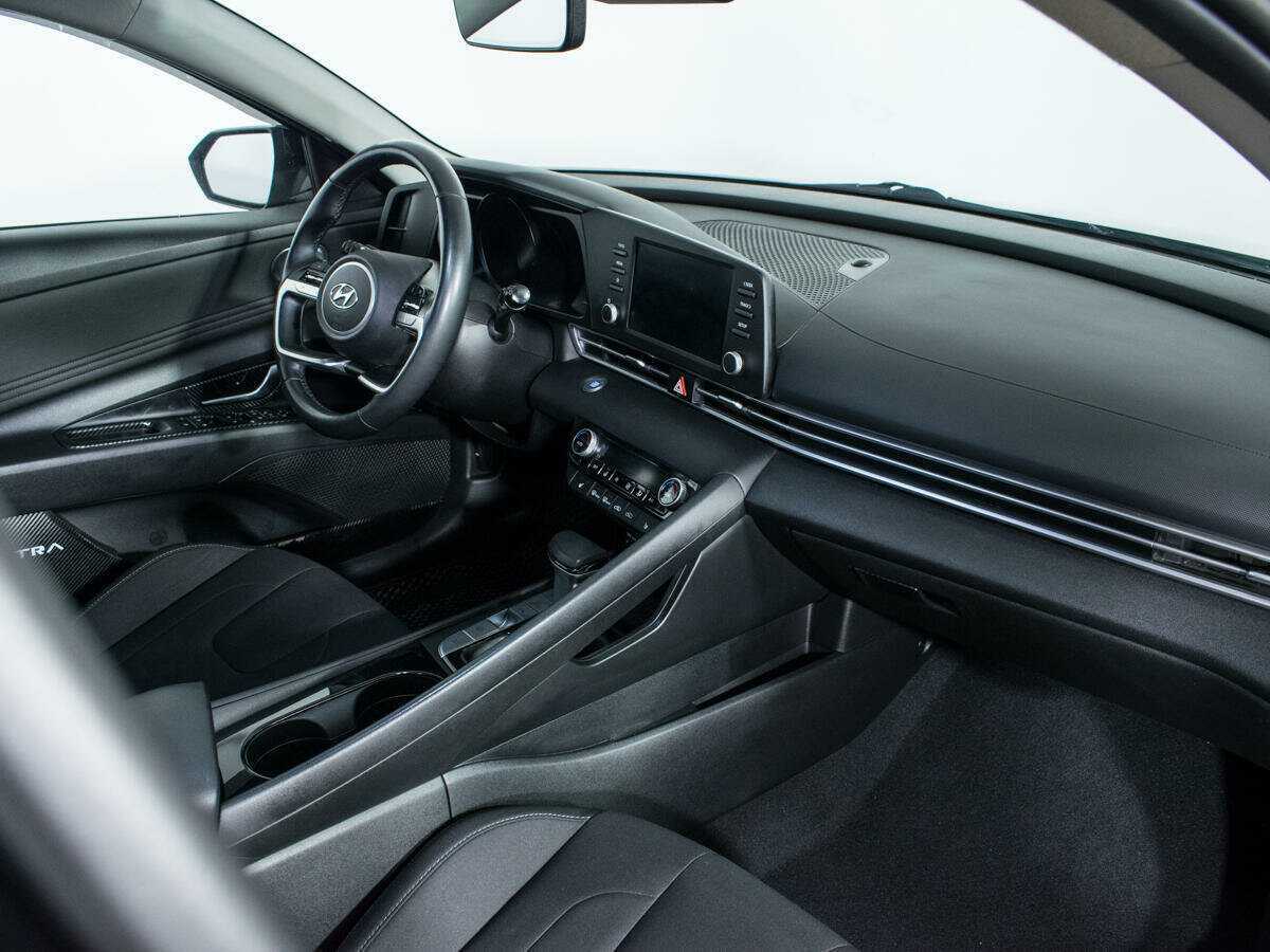 Купить Hyundai Elantra, 2020, 33 734 км.. Фото: #8