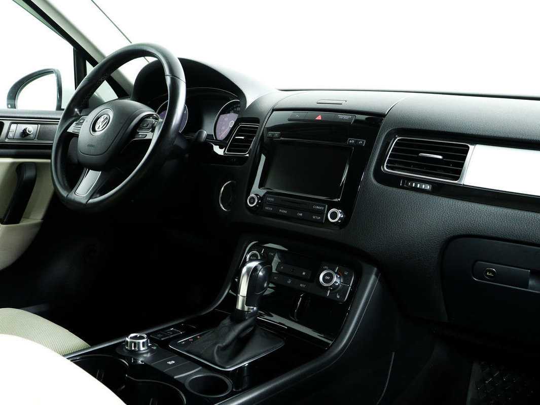 Купить Volkswagen Touareg, 2012, 177 271 км.. Фото: #8