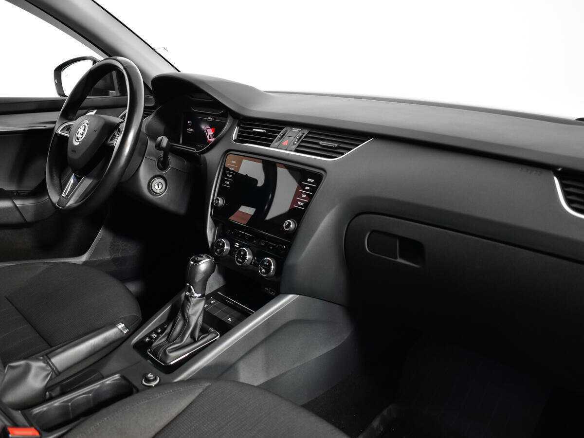 Купить Шкода Октавия, 2019, 155 145 км.. Фото: #8