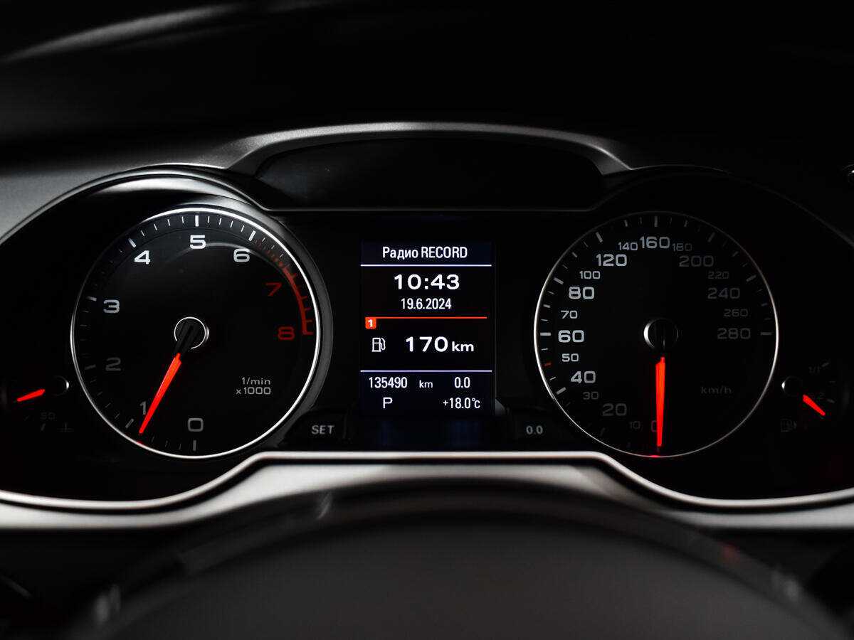 Купить Audi A4, 2015, 145 489 км.. Фото: #10